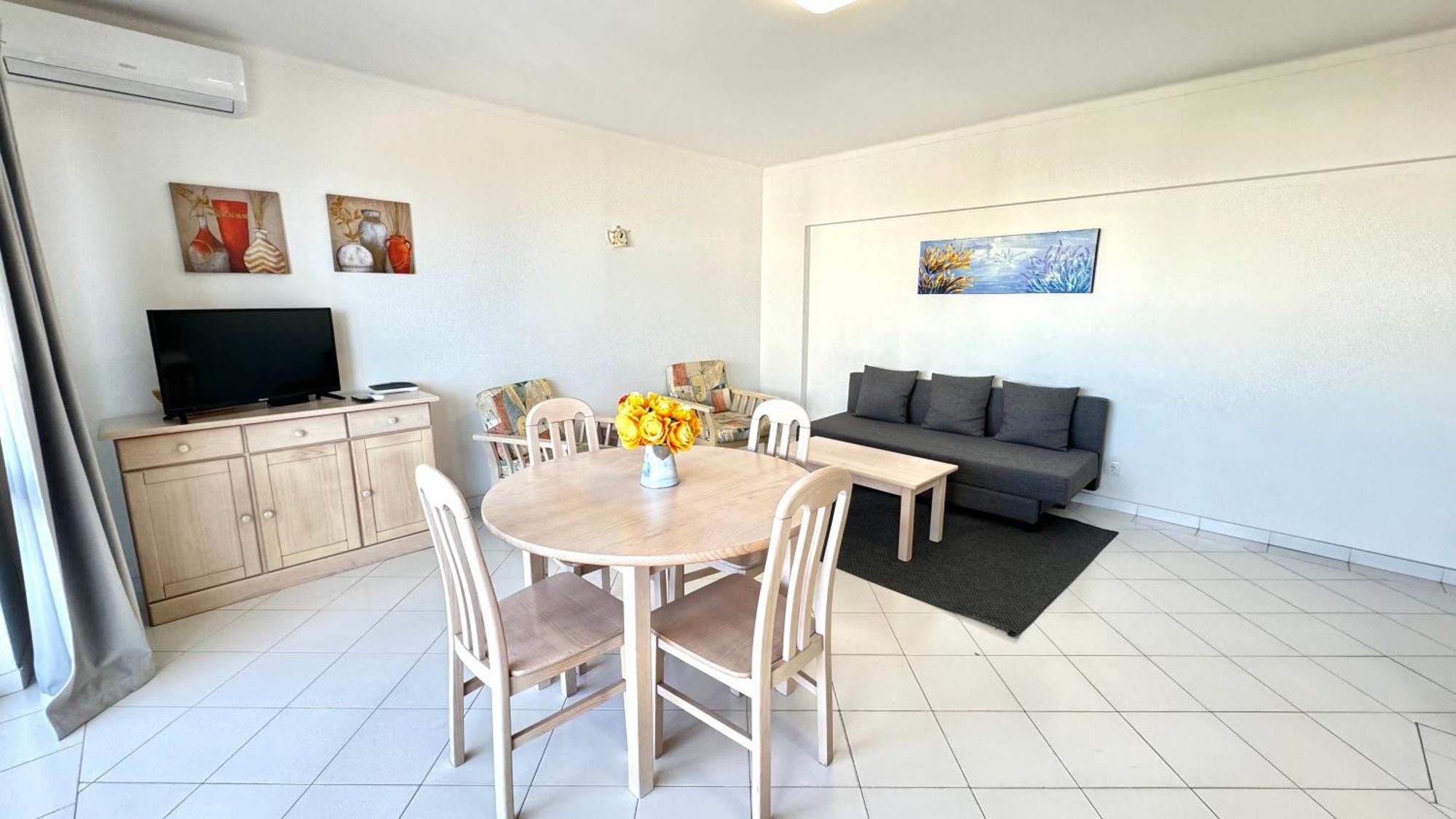 Praia Da Rocha, 605 Concorde, Charming Apartment With Sea View, Internet And Parking, By Ig Portimão Exterior photo